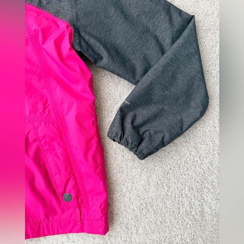 The North Face Fuchsia and Charcoal Jacket - Picture 5 of 14